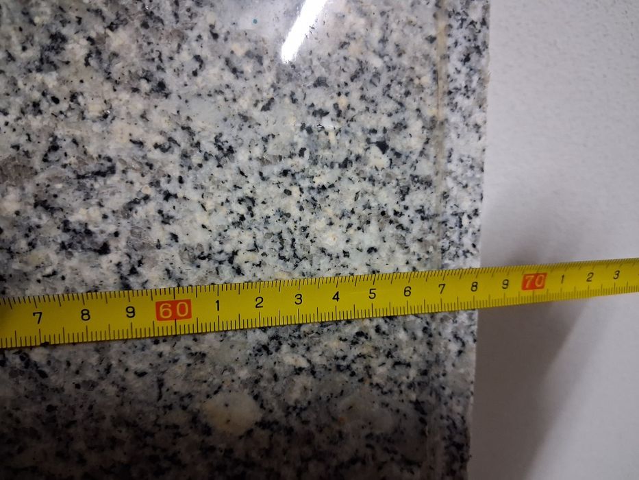 Banca para cozinha com lava loiça e pedra  .