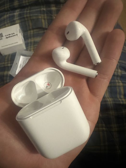 Бездротові навушники InPods 12