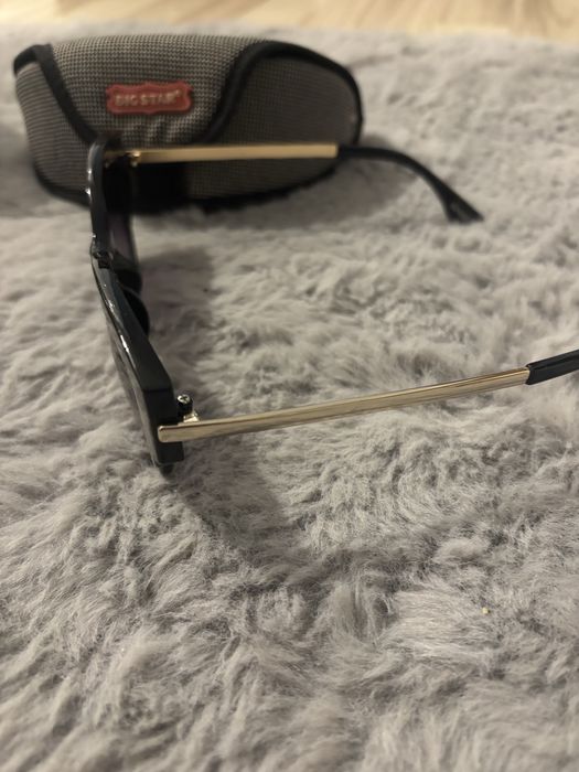Okulary przeciwsłoneczne +etui