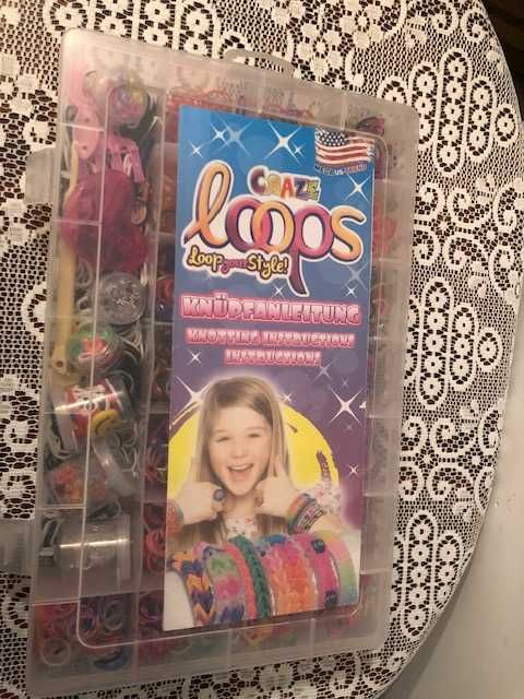 Koraliki, gumki i inne do robótek dla dzieci