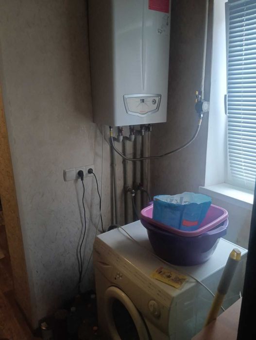 Продам часть дома, в Центре, ул Покровская р-не 5 школы.