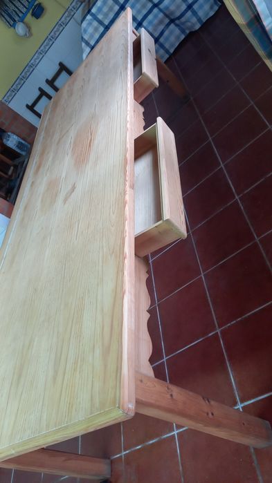 Mesa de Jantar Rústica em Madeira + 6 Cadeiras