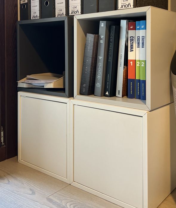 Cubos e armario Ikea