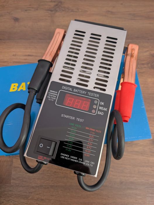 Cyfrowy tester akumulatorów SK2165 6/12 V – prawie nowy