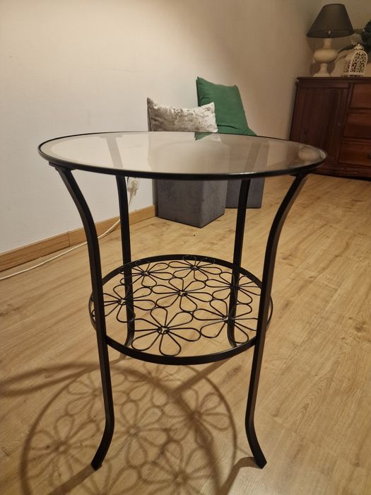 Mesa de apoio em ferro preto