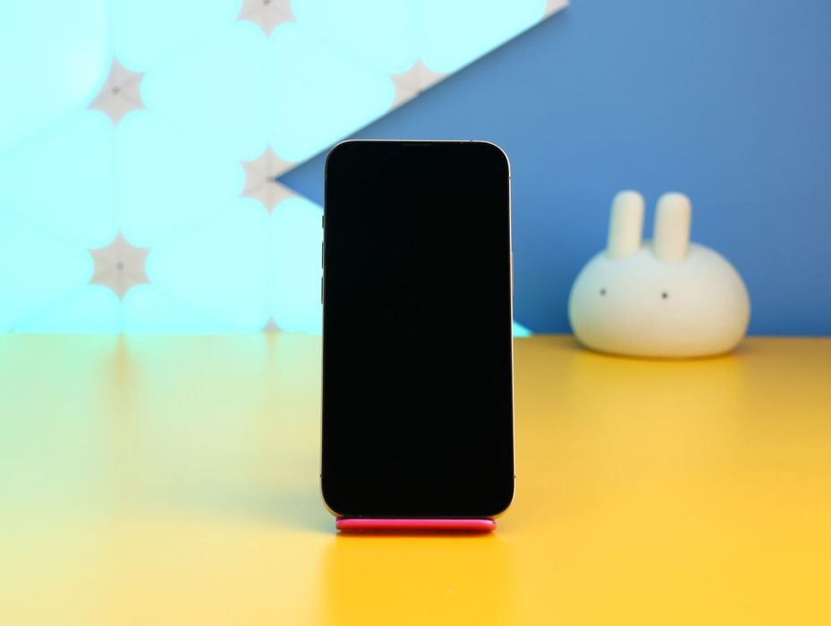 Смартфон Apple iPhone 13 Pro 128GB Gold (76868) Б/У З ГАРАНТІЄЮ