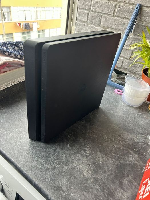 Playstation 4 PS4 slim