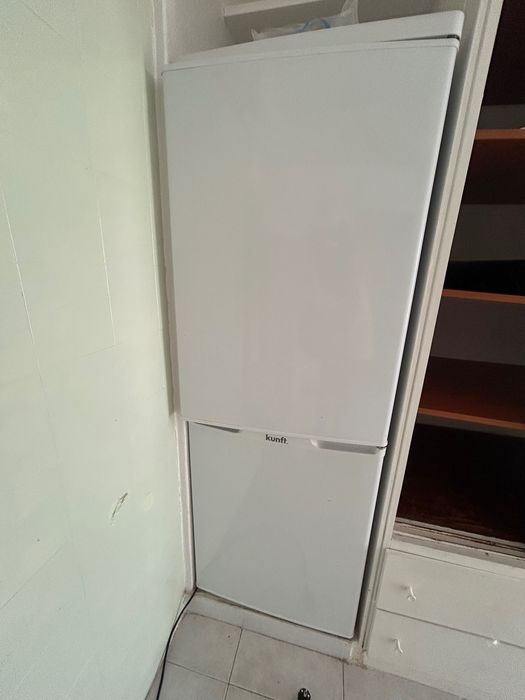 Frigorífico combinado em bom estado
