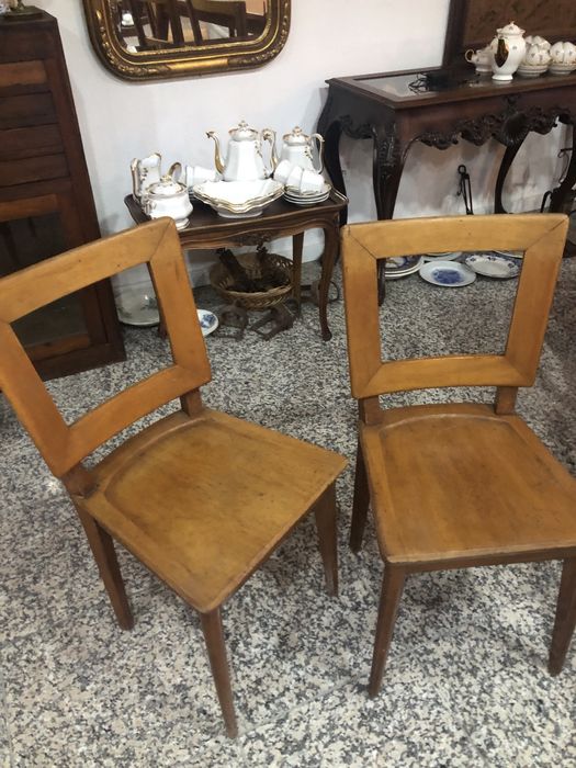 Mesa e cadeiras Olaio