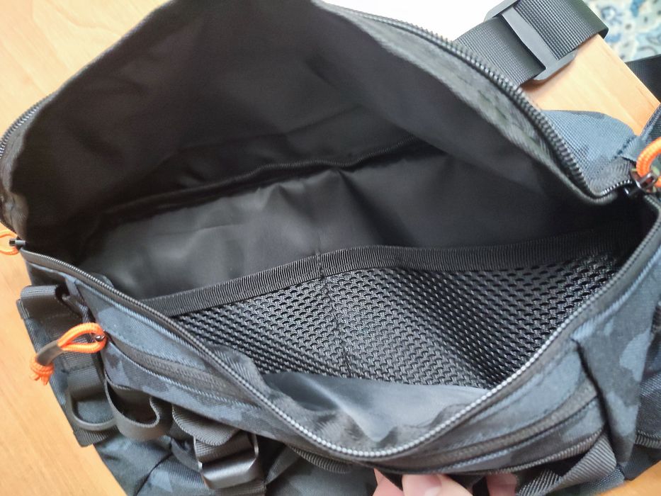 Сумка спінінгіста поясна