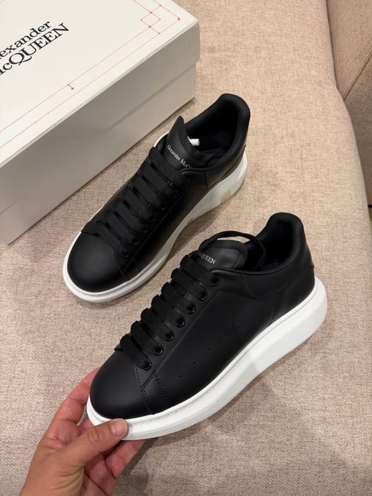 Tenis mcqueen novos 44