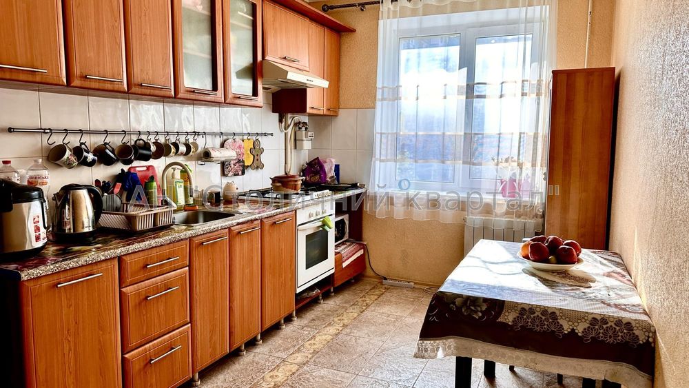 метро Лукʼянівська Тркімнатна Печенізька 1/7