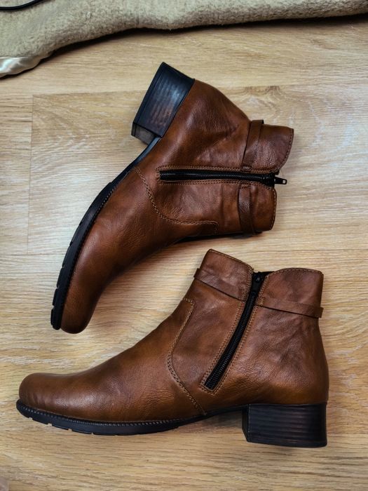 Brązowe buty za kostkę rieker 42