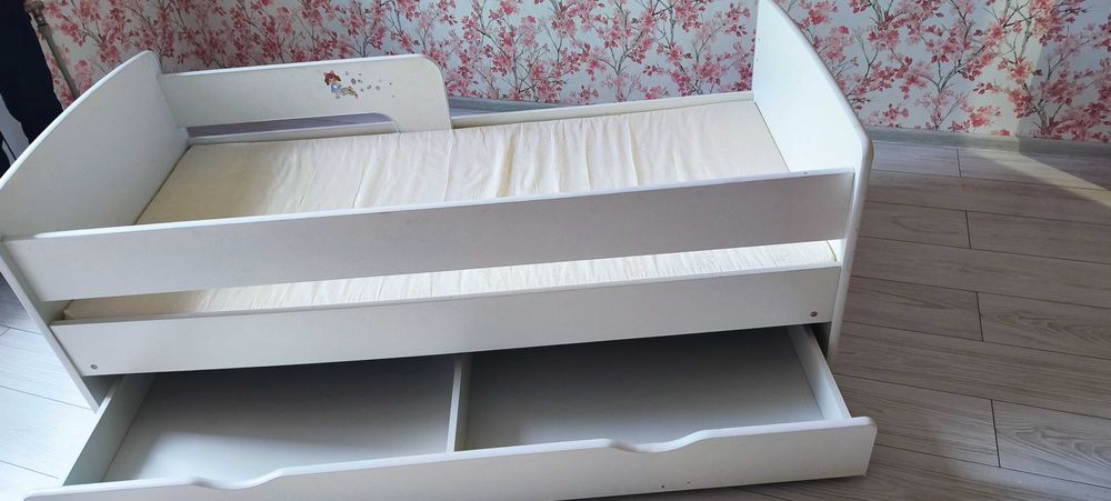 Дитяче ліжко  б/у в хорошому стані