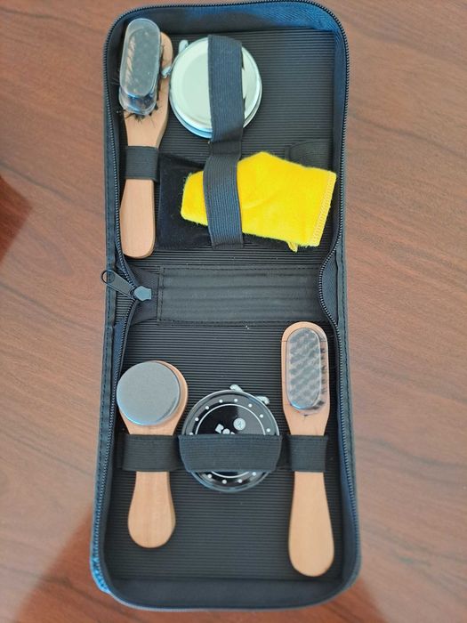 Kit / Conjunto de Engraxar Sapatos Completo (Novo) - Scope