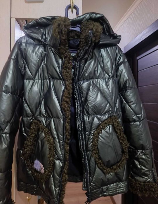 Женская куртка, в идеальном состоянии