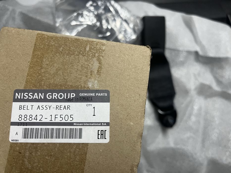 Encaixes de cintos de segurança Nissan