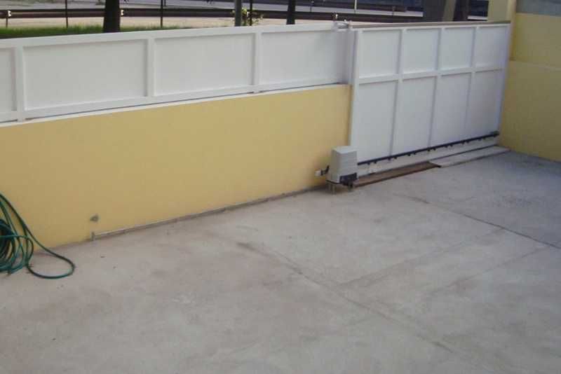 Moradia independente pronta a habitar.