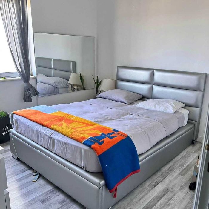 Camas De Casal Estofadas ALTA GAMA - MODELO QUADROS - Top de Gama 190x140m Estrado Incluído!!