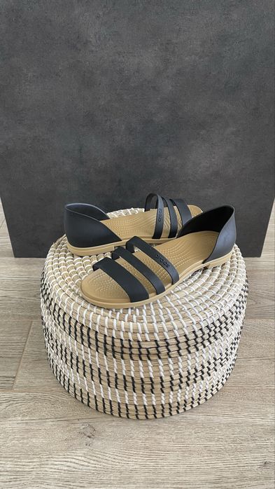 Crocs sandały Tulum Open Flat Black W8 38/39