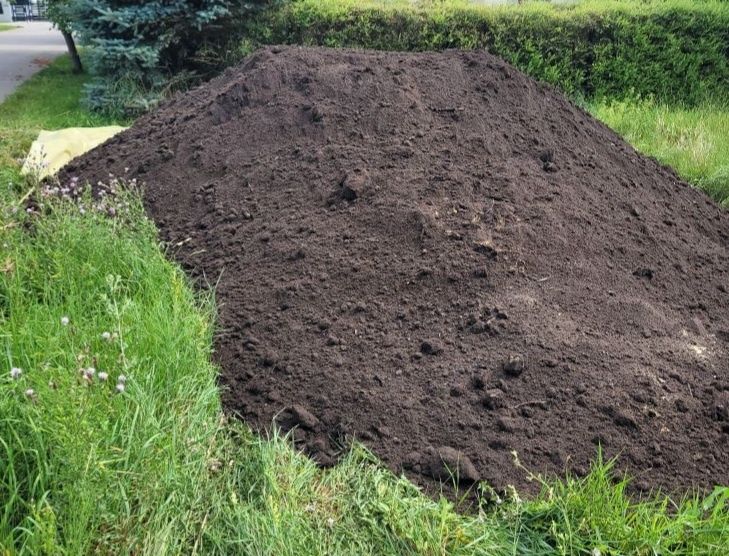 Ziemia ogrodowa, pod trawnik, pod warzywa, czarnoziem, torf