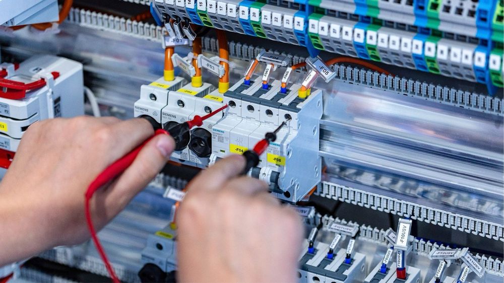 Elektryk z uprawnieniami Awarie 24/7