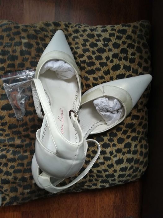 Buty/Pantofle ślubne r. 38 ecru