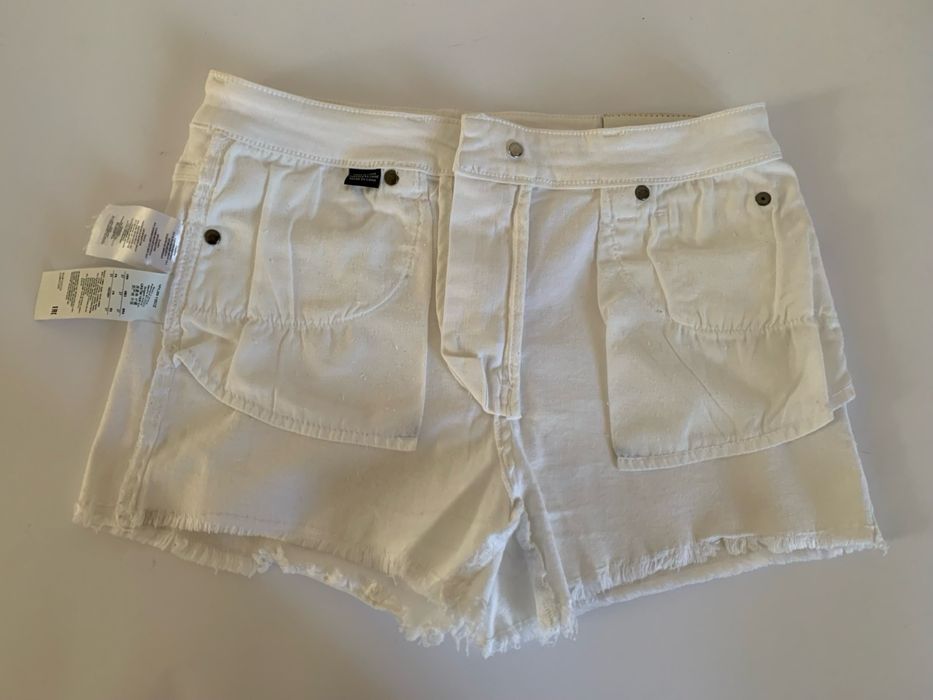 Шорты фирменные белые джинсовые Armani Exchange, р. 36