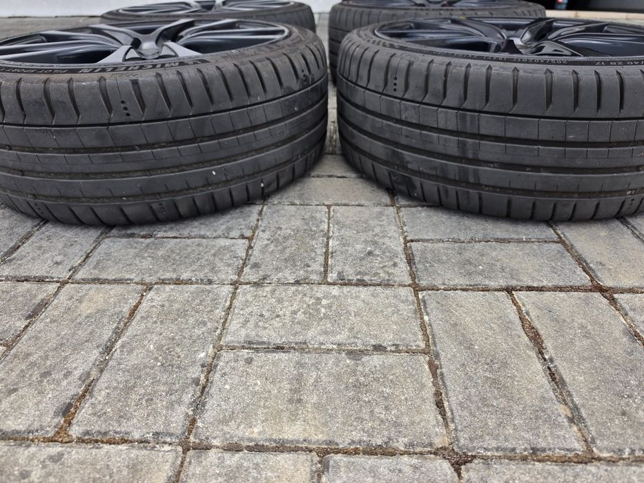 Jantes 17 com pneus Michelin