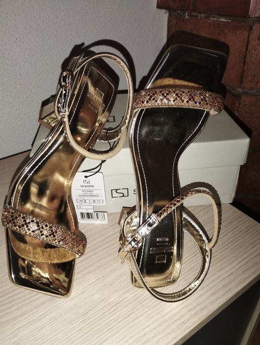 Sandália n.39 novas