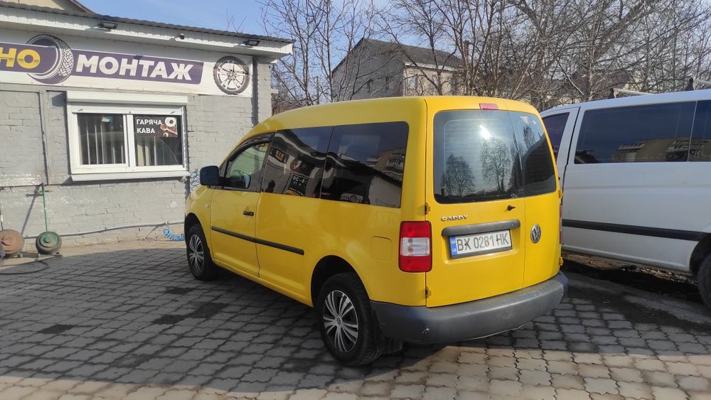 Продам VW Caddy 2005