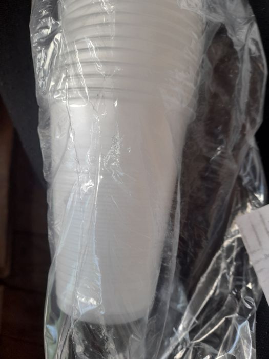 Продам одноразовий 300 мл.