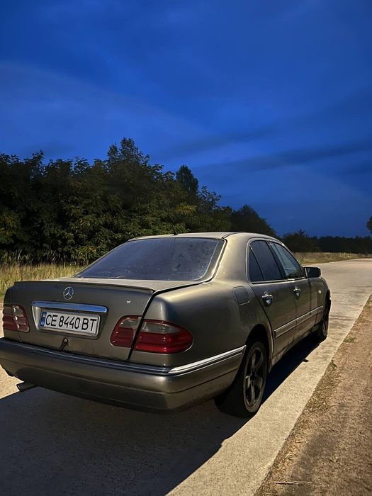 продам мерседес 210