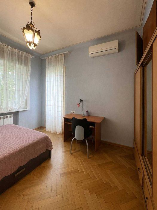 Продам 3 к кв Центр проспект Независимости Сталинка 71 кв м 4 этаж ЭКС