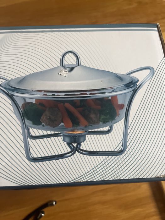 Assadeira com suporte com aquecimento vela