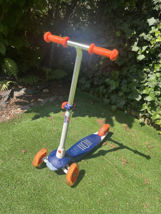 Hulajnoga trzykołowa dla dzieci Oxelo B1 500 Decathlon, świecące koła