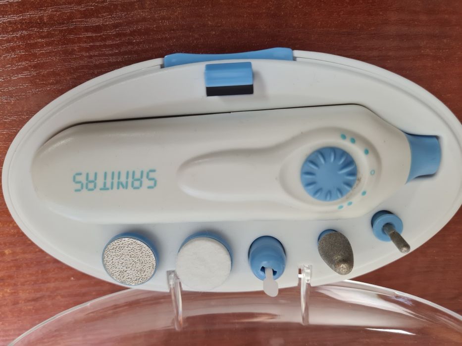 Sanitas podróżny zestaw do manicure i pedicure