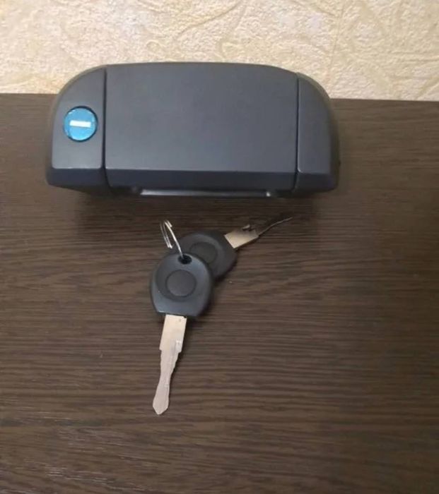 Замок дверей т4 ручка дверна т4 скло підйомник т4 замок т4 ручка т4