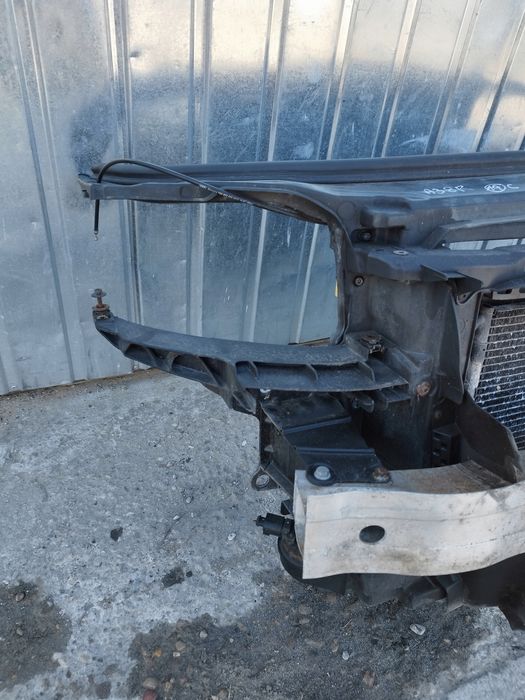 pas przedni belka chlodnice audi a3 8p 1.6 bse benzyna 2005-2008