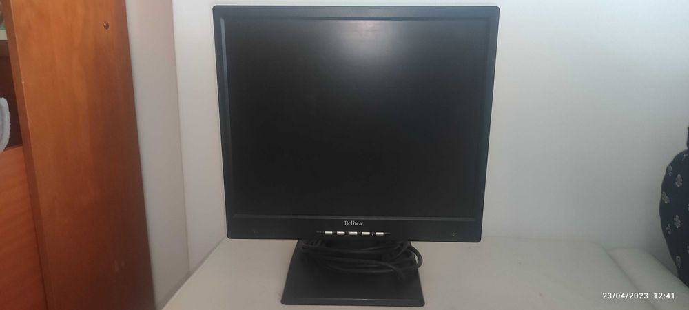 Monitor com colunas