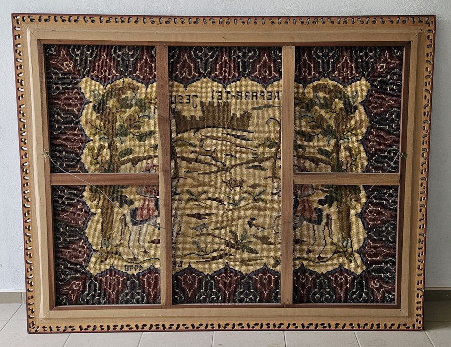 Quadro em Ponto de Arraiolos bordado à mão
