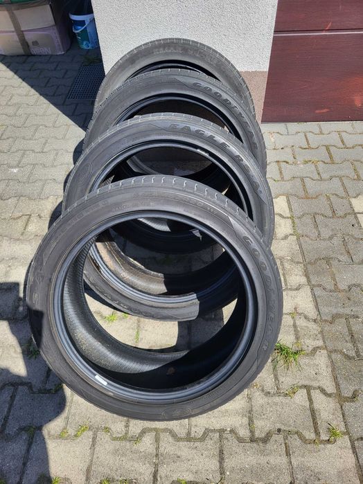 Opony komplet 4 szt.  245/45/20 - całoroczne rok 2022