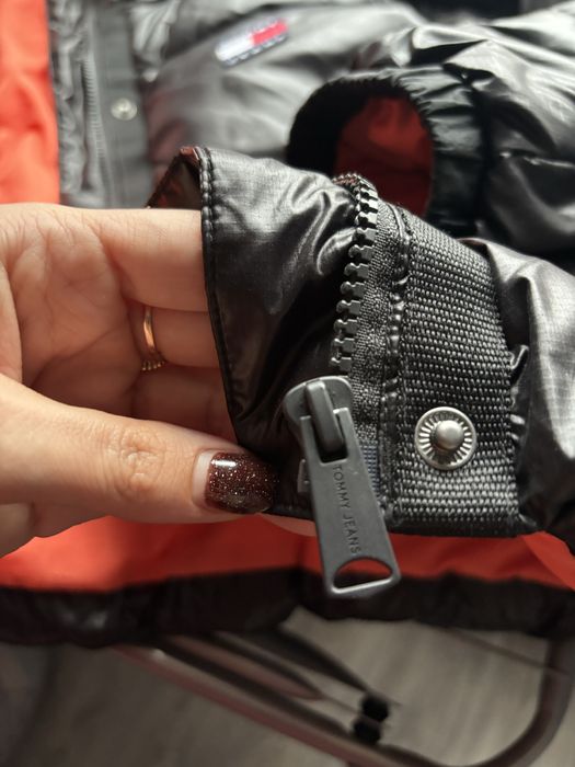 Нова куртка пуховік від tommy hilfiger