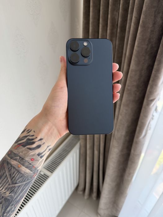 iPhone 15 pro max/ 512 GB