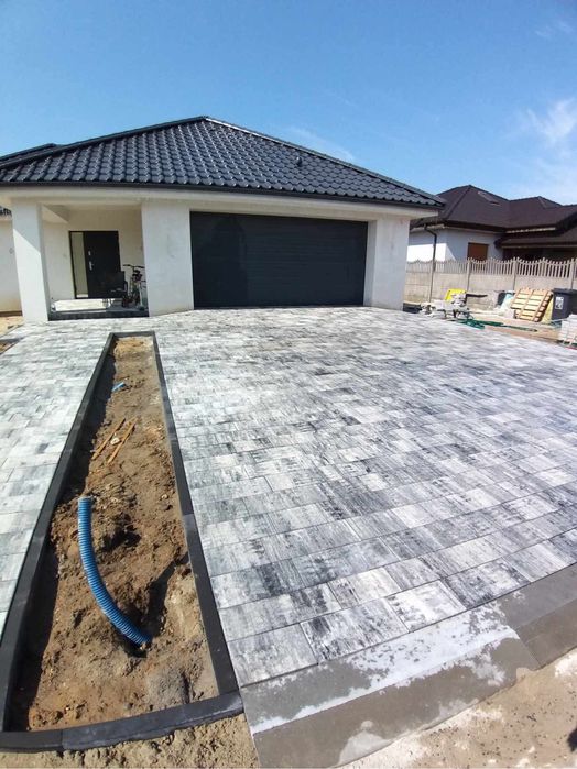 Układanie kostki brukowej