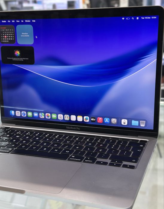 Macbook Pro 2020 16GB/256GB Core i7 Touchbar