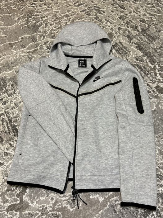 Tech fleece grey M