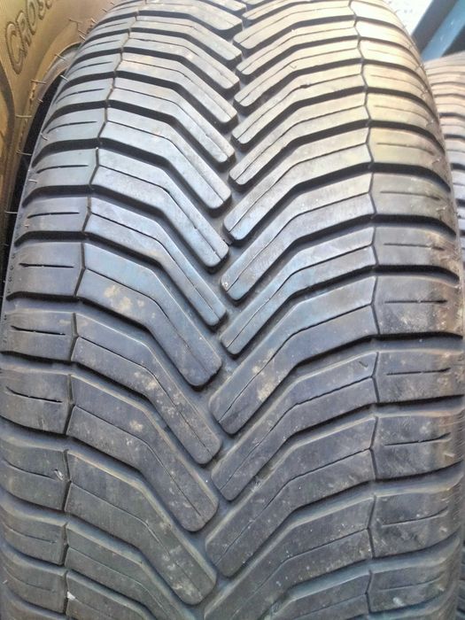 215 65R17 Michelin