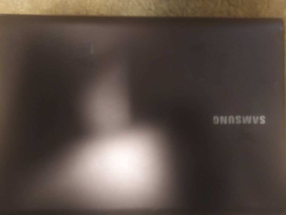 Ноутбук Samsung 535U
