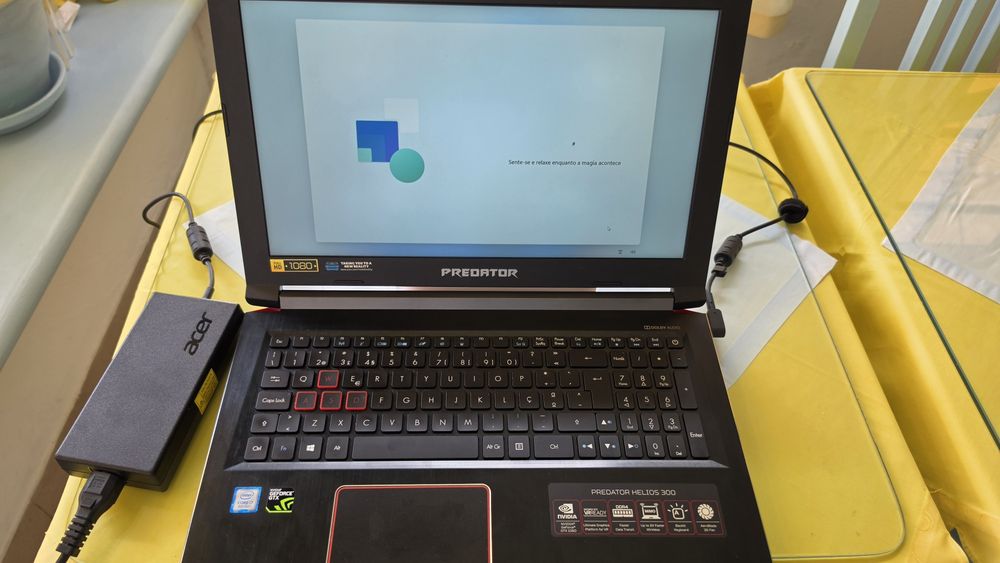 Portátil ACER Predator Helios 300 (i7, 1060gtx 6gb, 16gb ram)